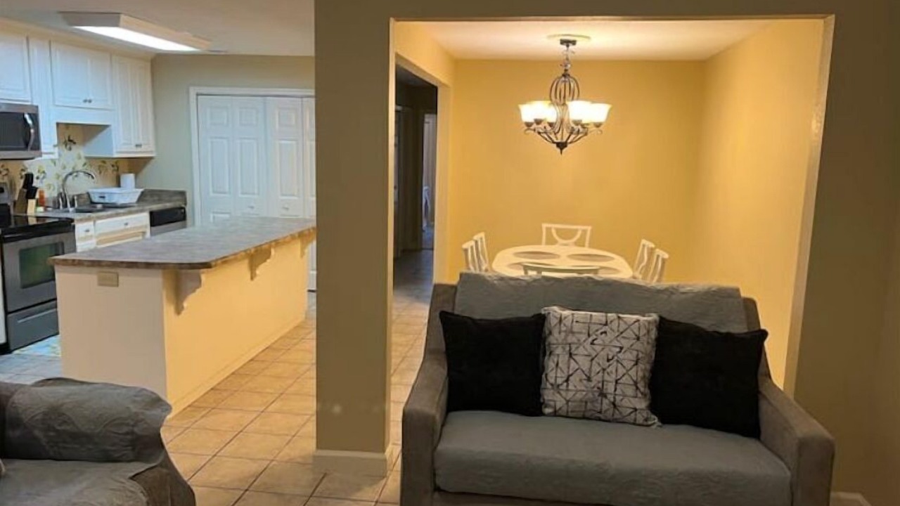 Photo of Livingroom in Valdosta