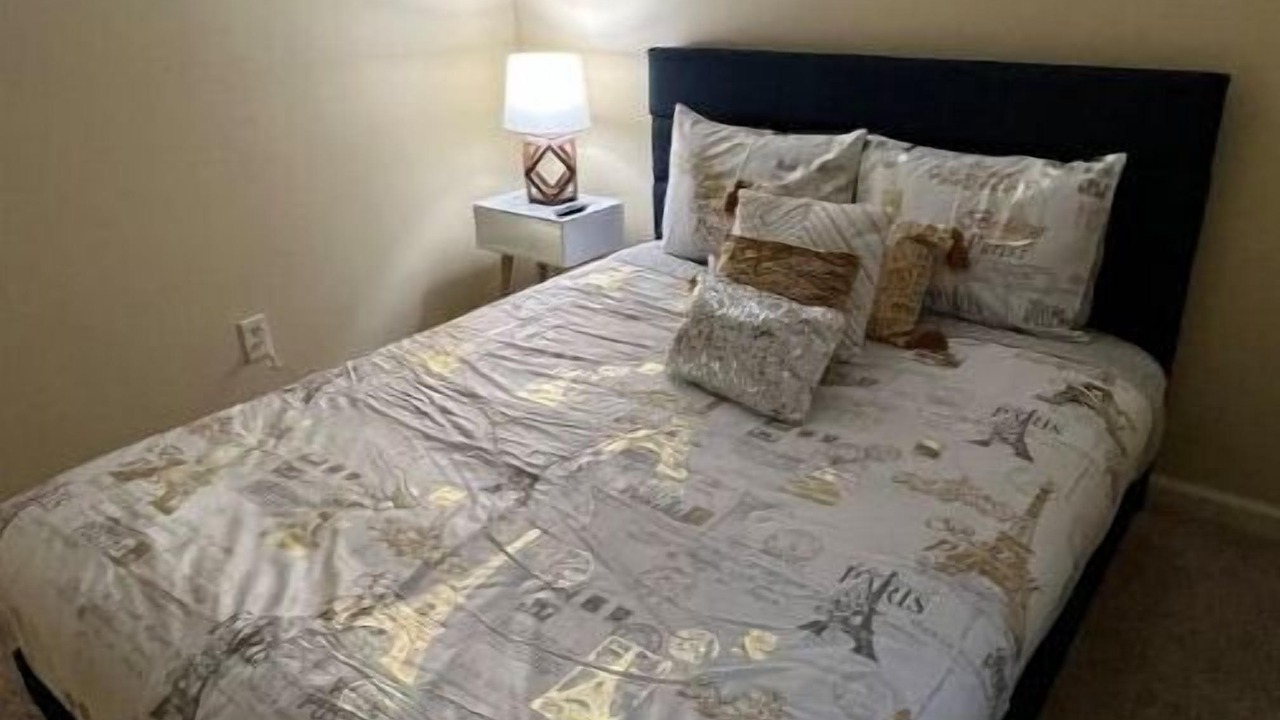 Photo of Bedroom in Valdosta