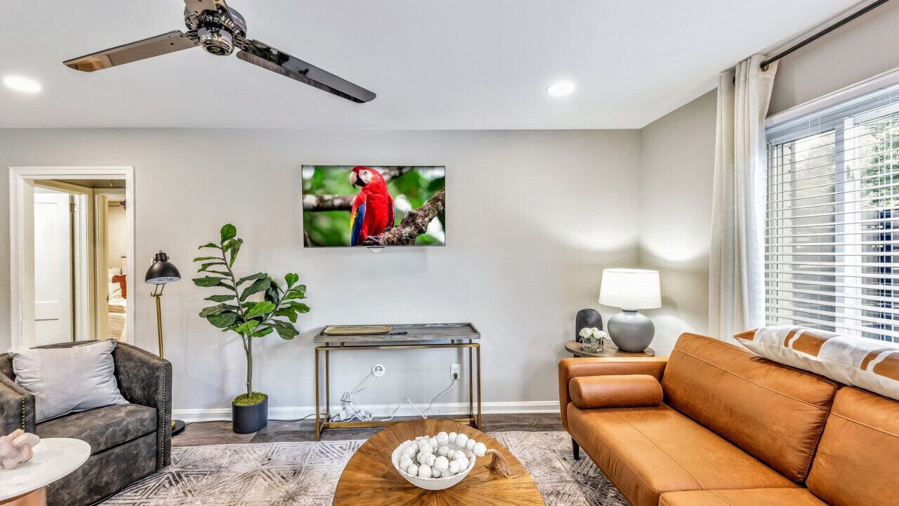 Photo of Livingroom in Mableton