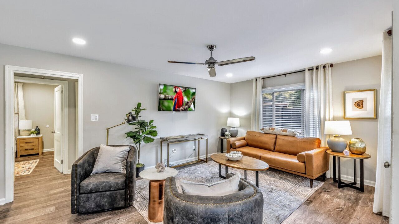 Photo of Livingroom in Mableton