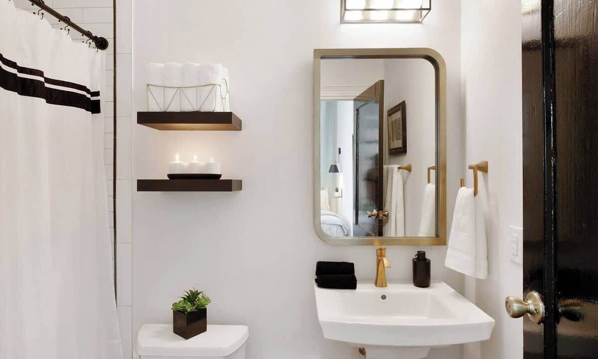 Photo of Bathroom in Historic Downtown Savannah