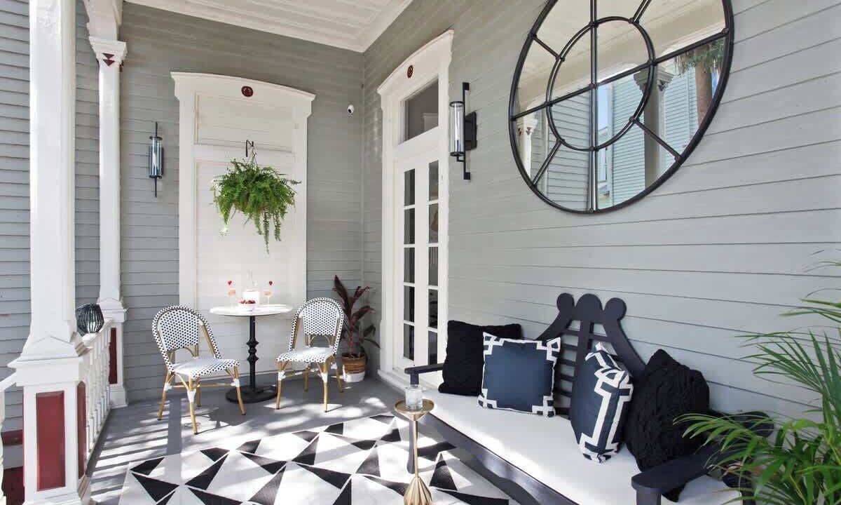 Photo of Patio Balcony in Historic Downtown Savannah