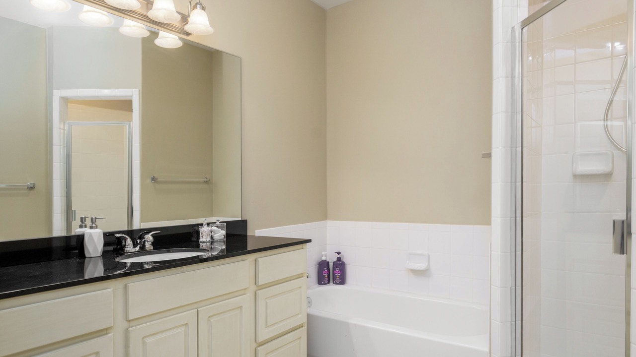 Photo of Bathroom in Tuscaloosa