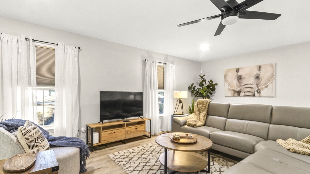 Photo of Livingroom in Northport