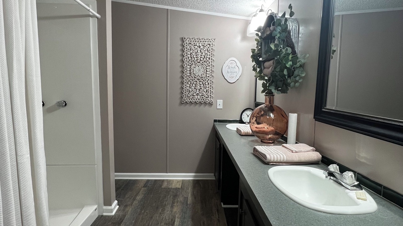 Photo of Bathroom in Elrod