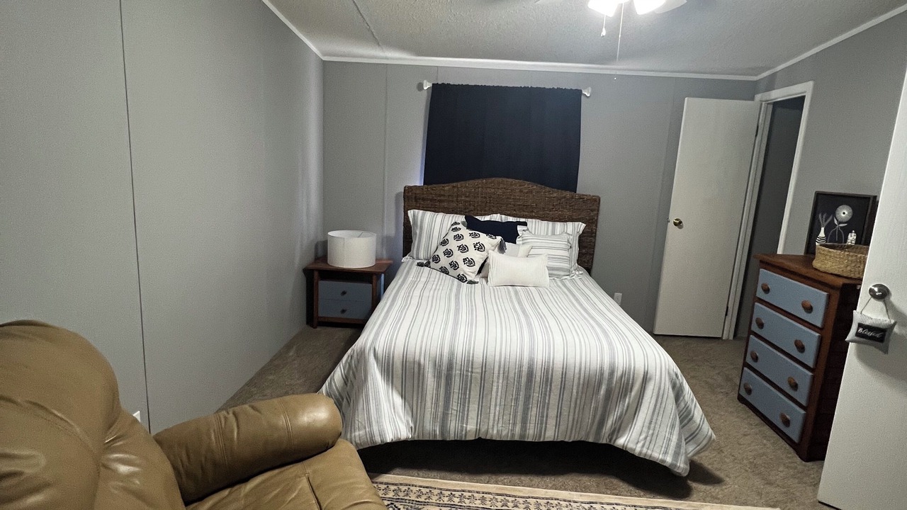Photo of Bedroom in Elrod