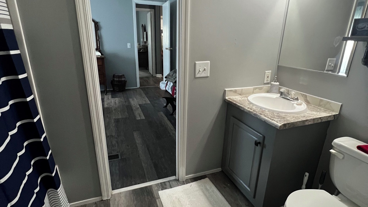 Photo of Bathroom in Elrod
