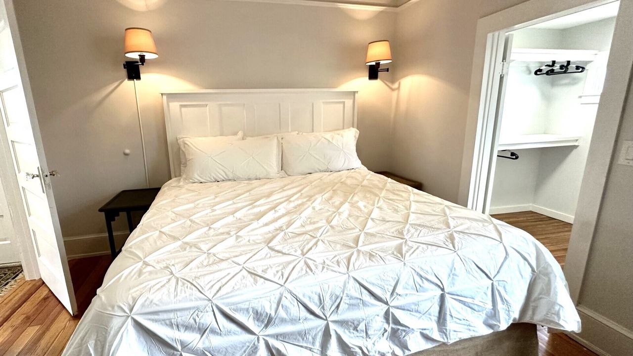 Photo of Bedroom in Downtown Historic District