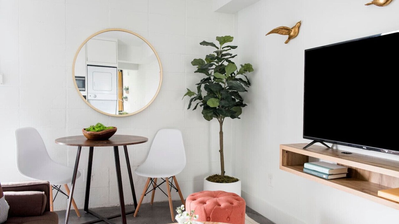 Photo of Livingroom in Virginia Highland