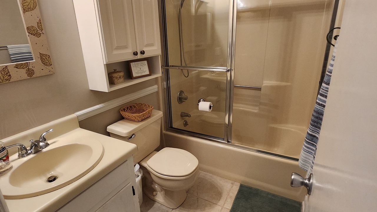 Photo of Bathroom in Jasper