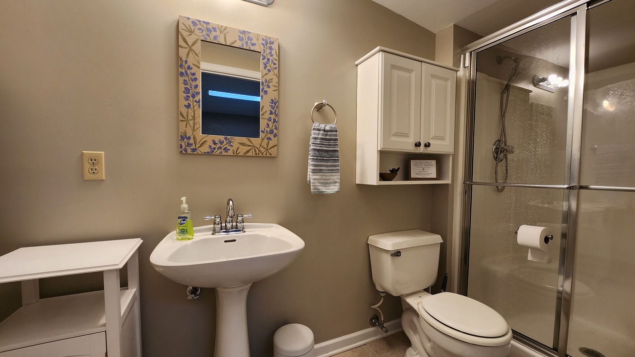Photo of Bathroom in Jasper