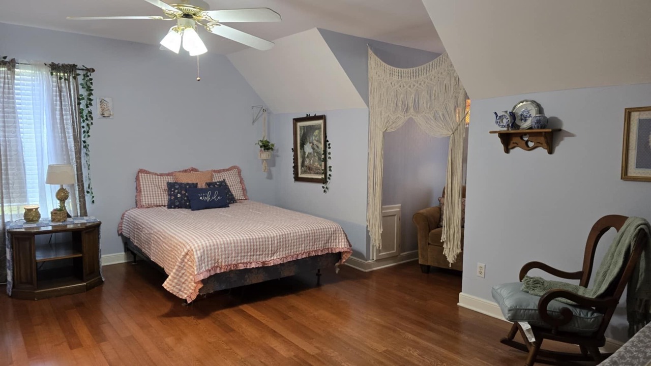 Photo of Bedroom in Pinson