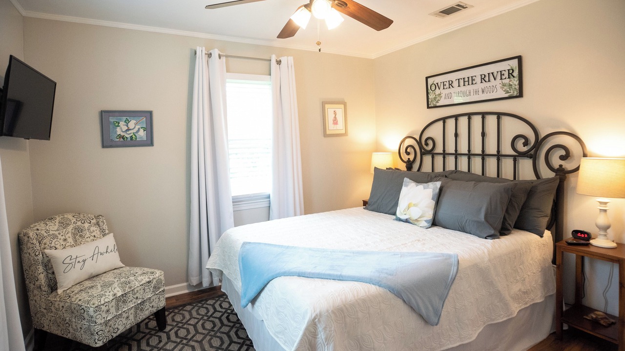Photo of Bedroom in Gulfport
