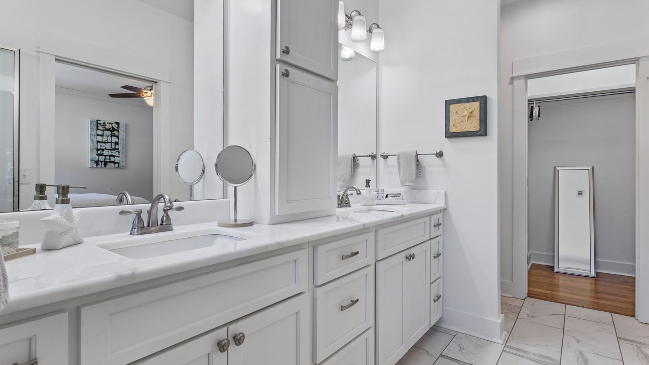 Photo of Bathroom in Long Beach