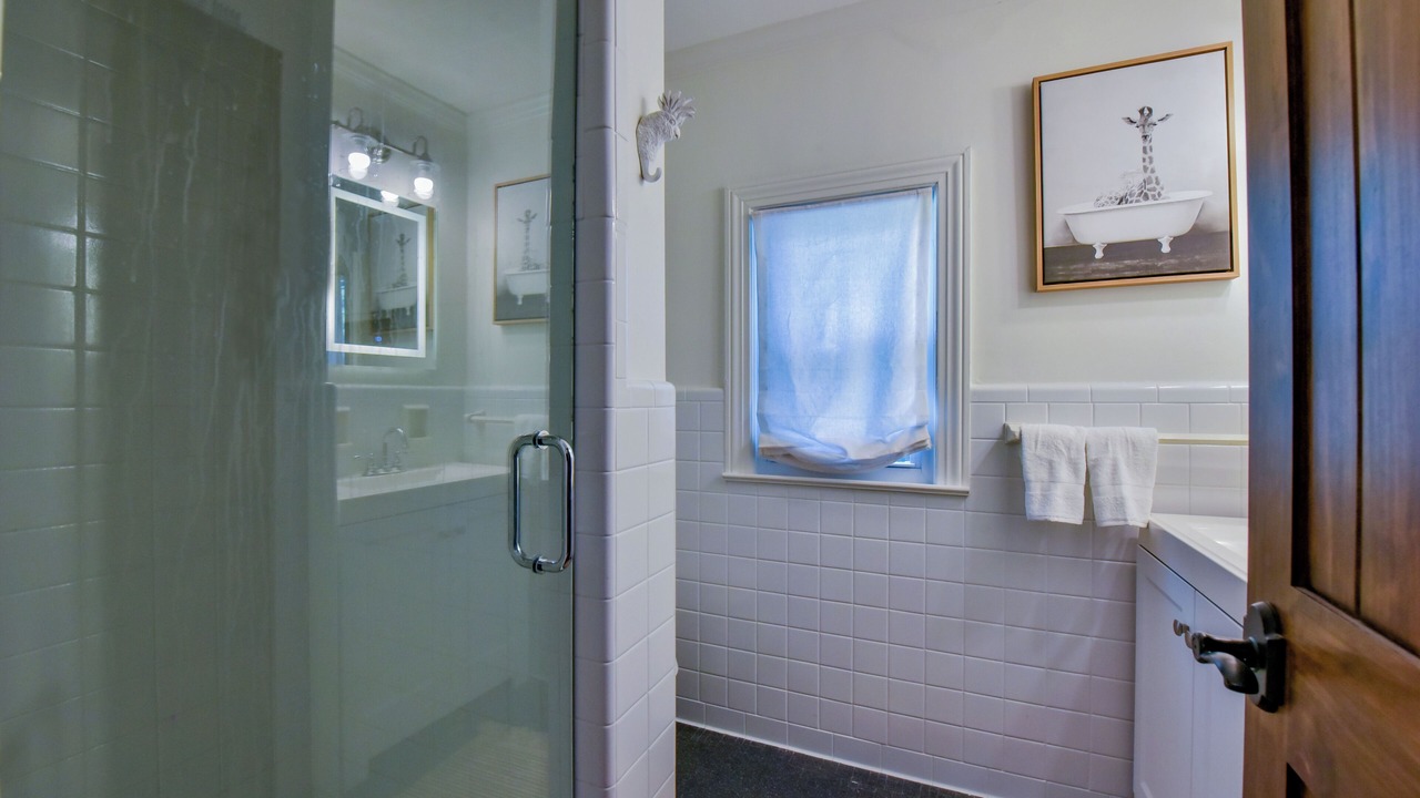 Photo of Bathroom in Tuscaloosa