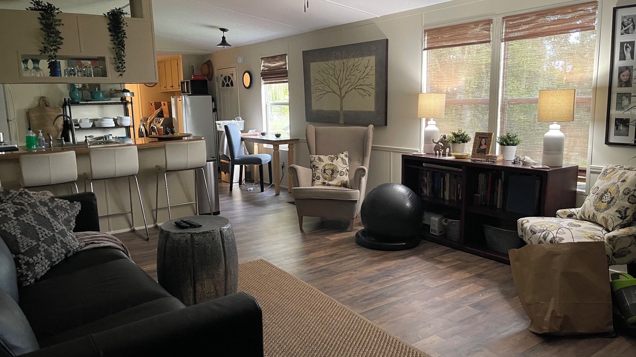 Photo of Livingroom in Interlachen