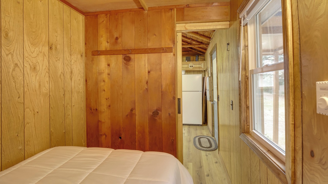 Photo of Bedroom in Lake