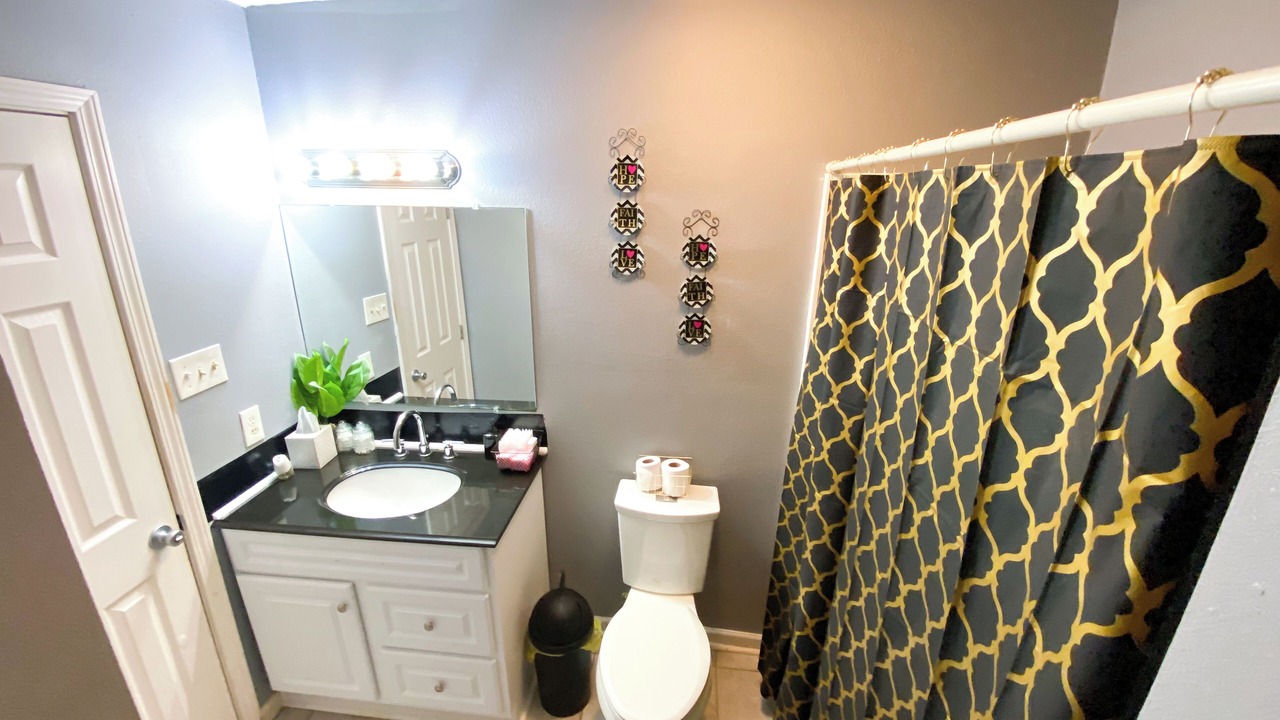 Photo of Bathroom in Baker