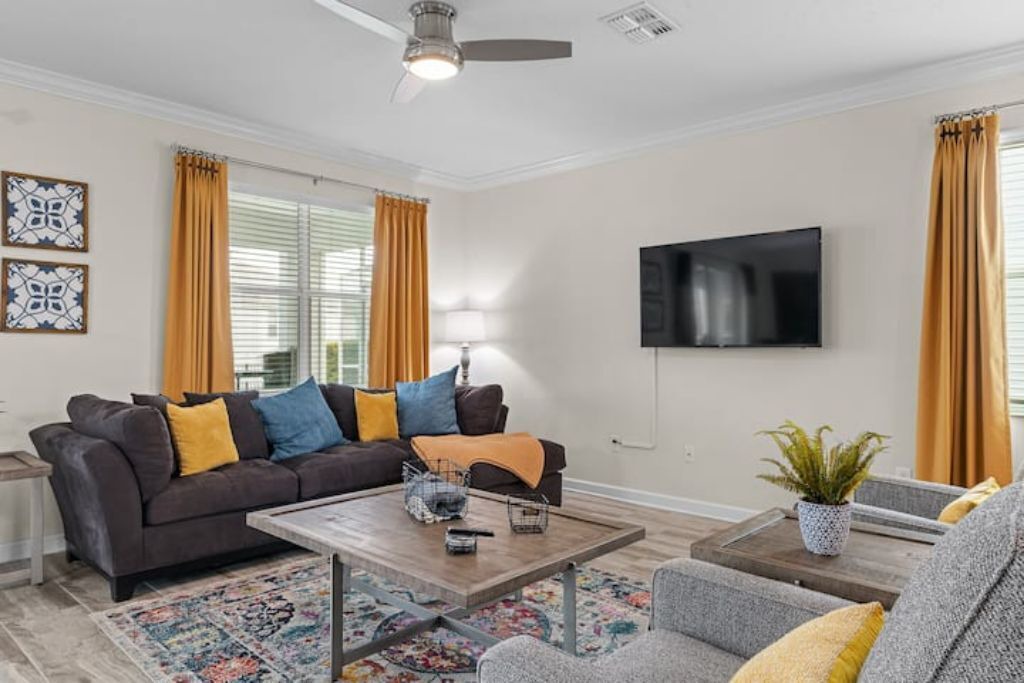 Photo of Livingroom in Davenport