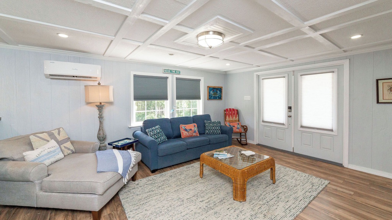 Photo of Livingroom in Shoreline Park