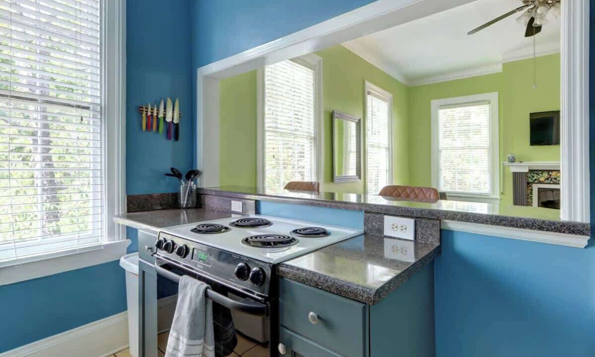 Photo of Kitchen in Savannah Victorian District