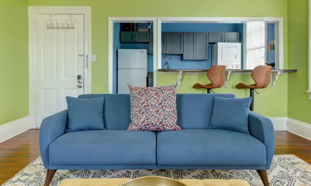 Photo of Livingroom in Savannah Victorian District