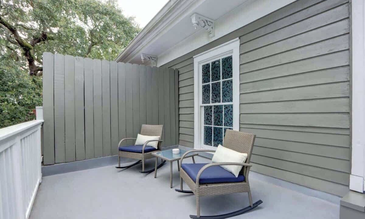 Photo of Patio Balcony in Savannah Victorian District