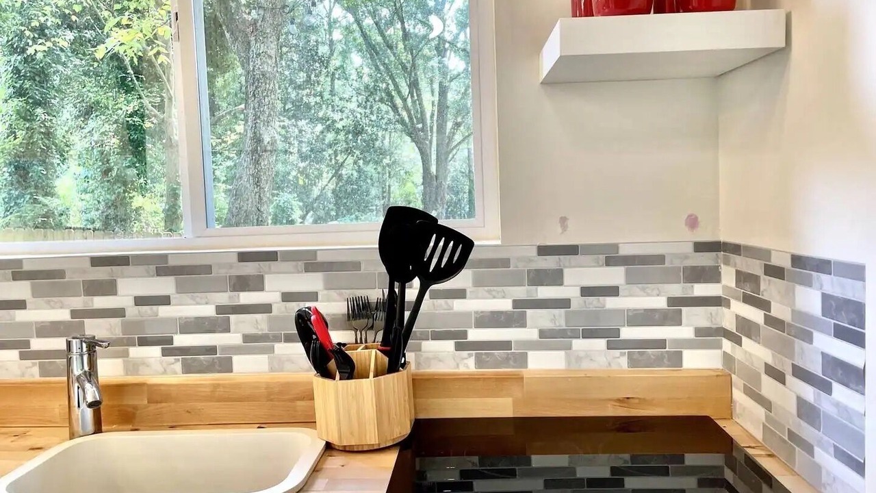 Photo of Kitchen in Candler-McAfee