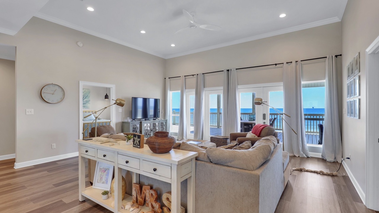 Photo of Livingroom in Dauphin Island