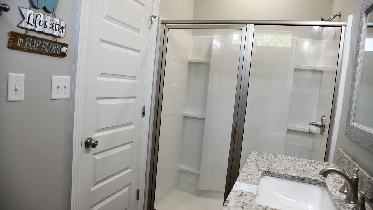 Photo of Bathroom in Audubon Place