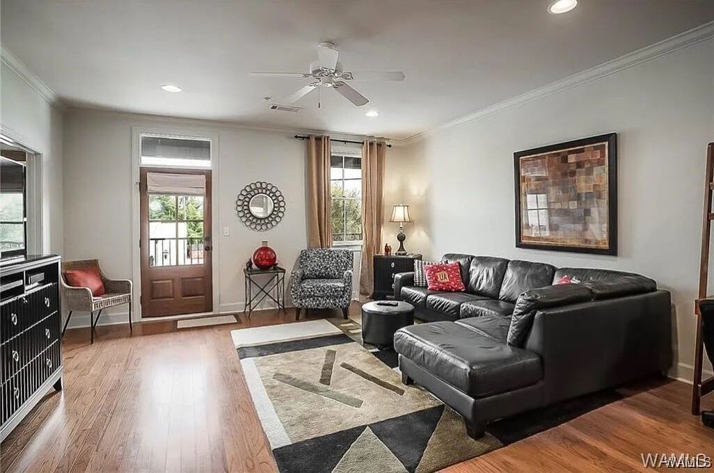 Photo of Livingroom in The Strip