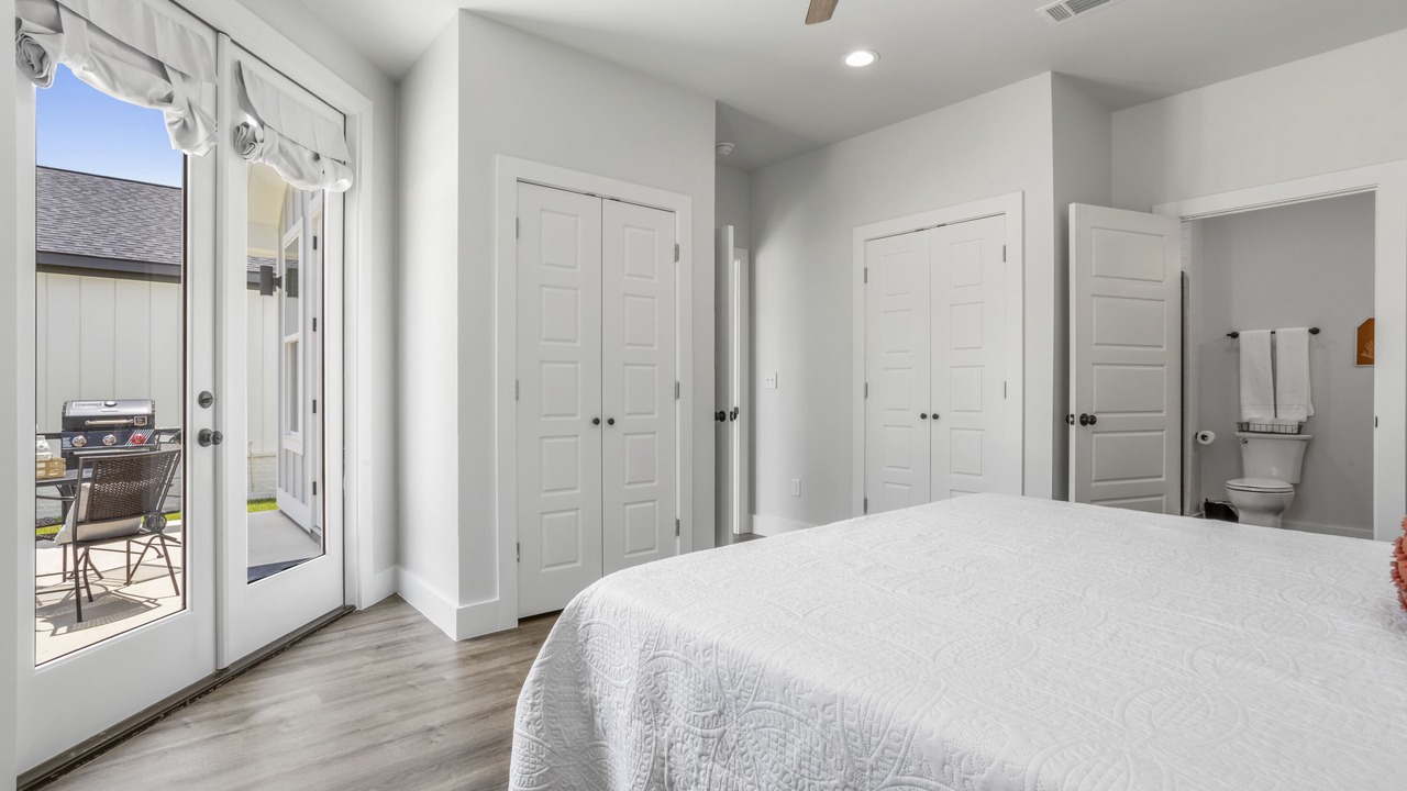 Photo of Bedroom in Mississippi City