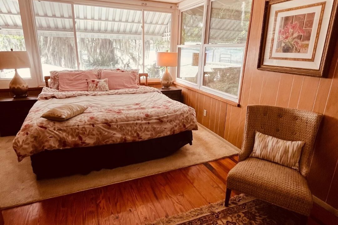 Photo of Bedroom in Crescent City