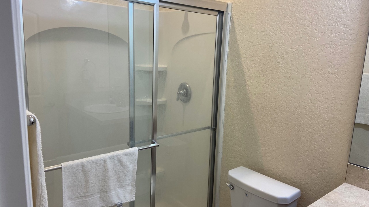 Photo of Bathroom in Tavares