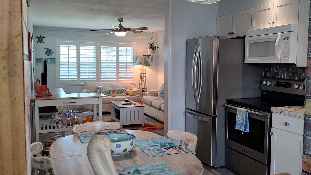 Photo of Bedroom in Ormond Ocean Gard
