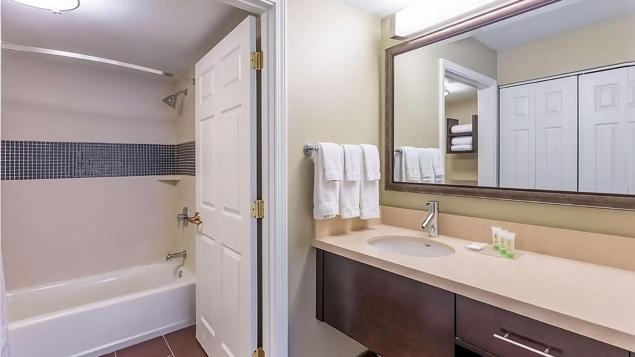 Photo of Bathroom in Highlands - Perkins