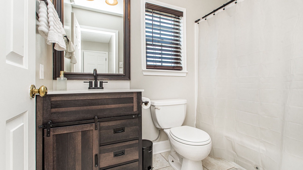 Photo of Bathroom in Madisonville