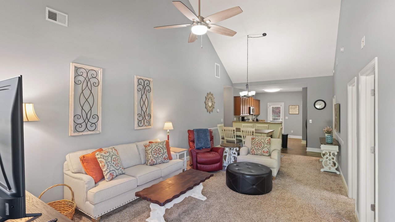 Photo of Livingroom in Milledgeville