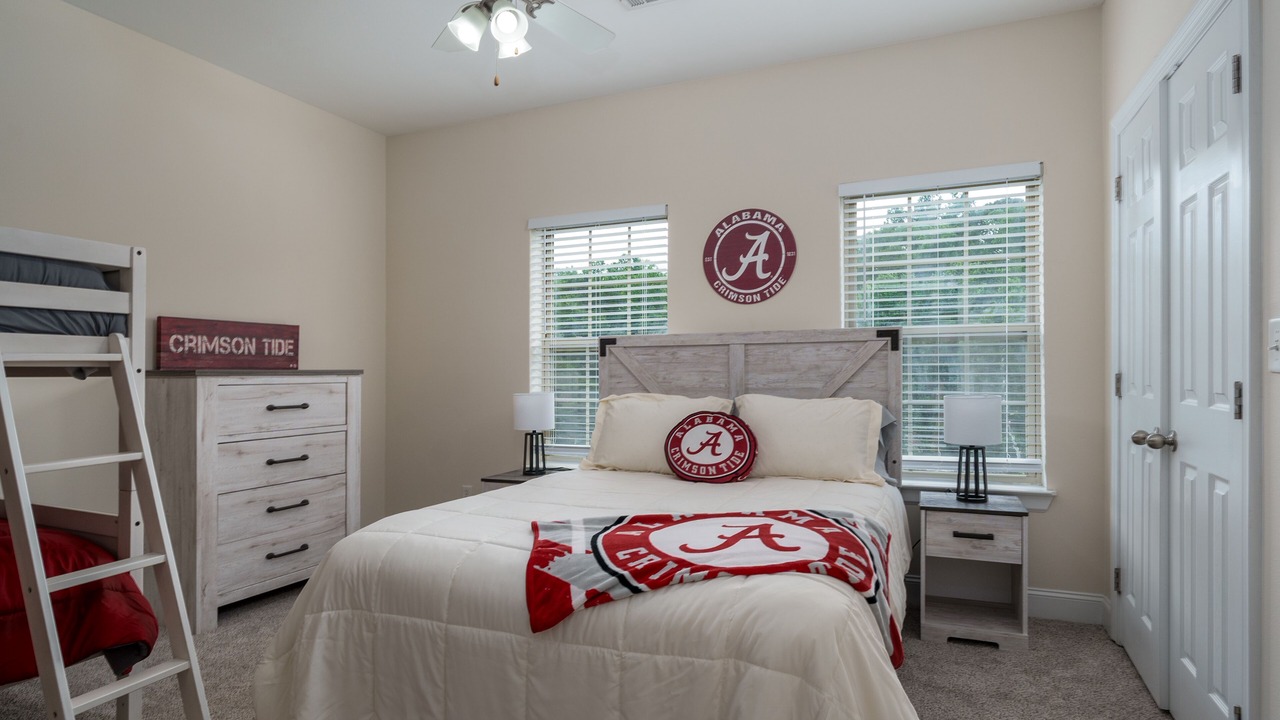 Photo of Bedroom in Tuscaloosa