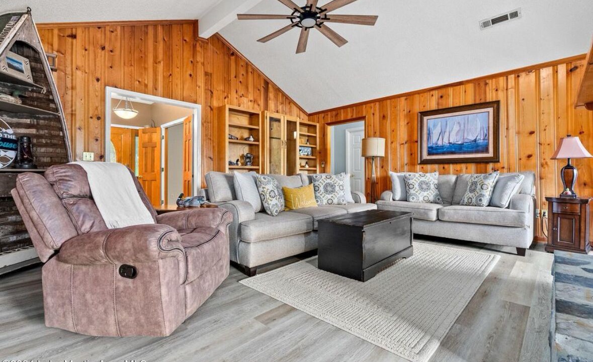 Photo of Livingroom in Dadeville