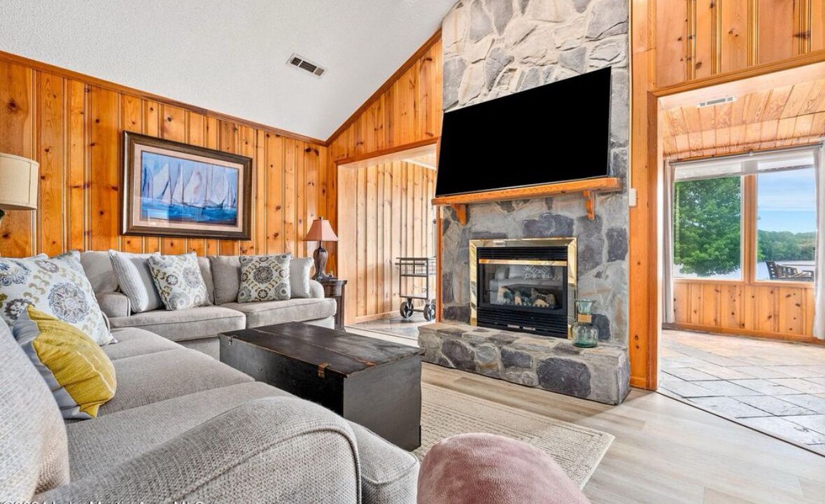 Photo of Livingroom in Dadeville