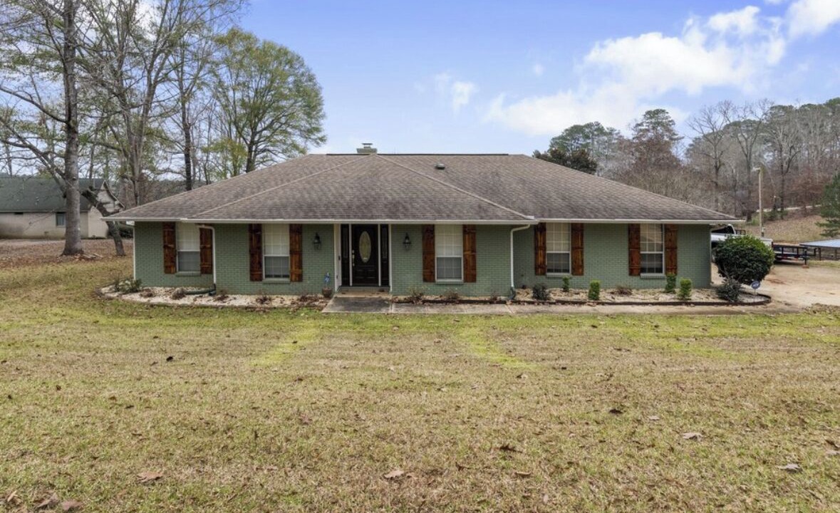 Photo of Others in Dadeville