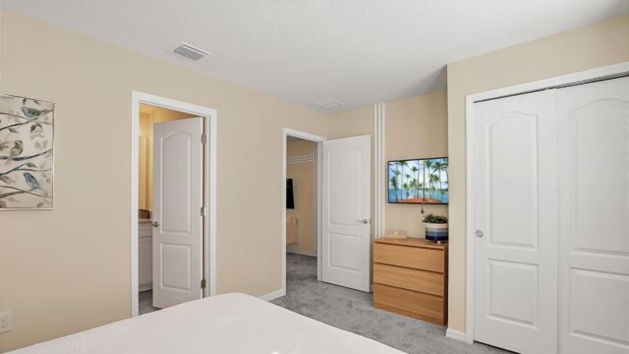 Photo of Bedroom in Loughman