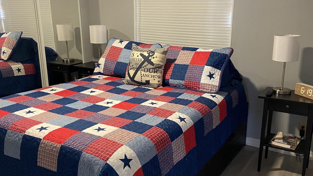 Photo of Bedroom in Welaka