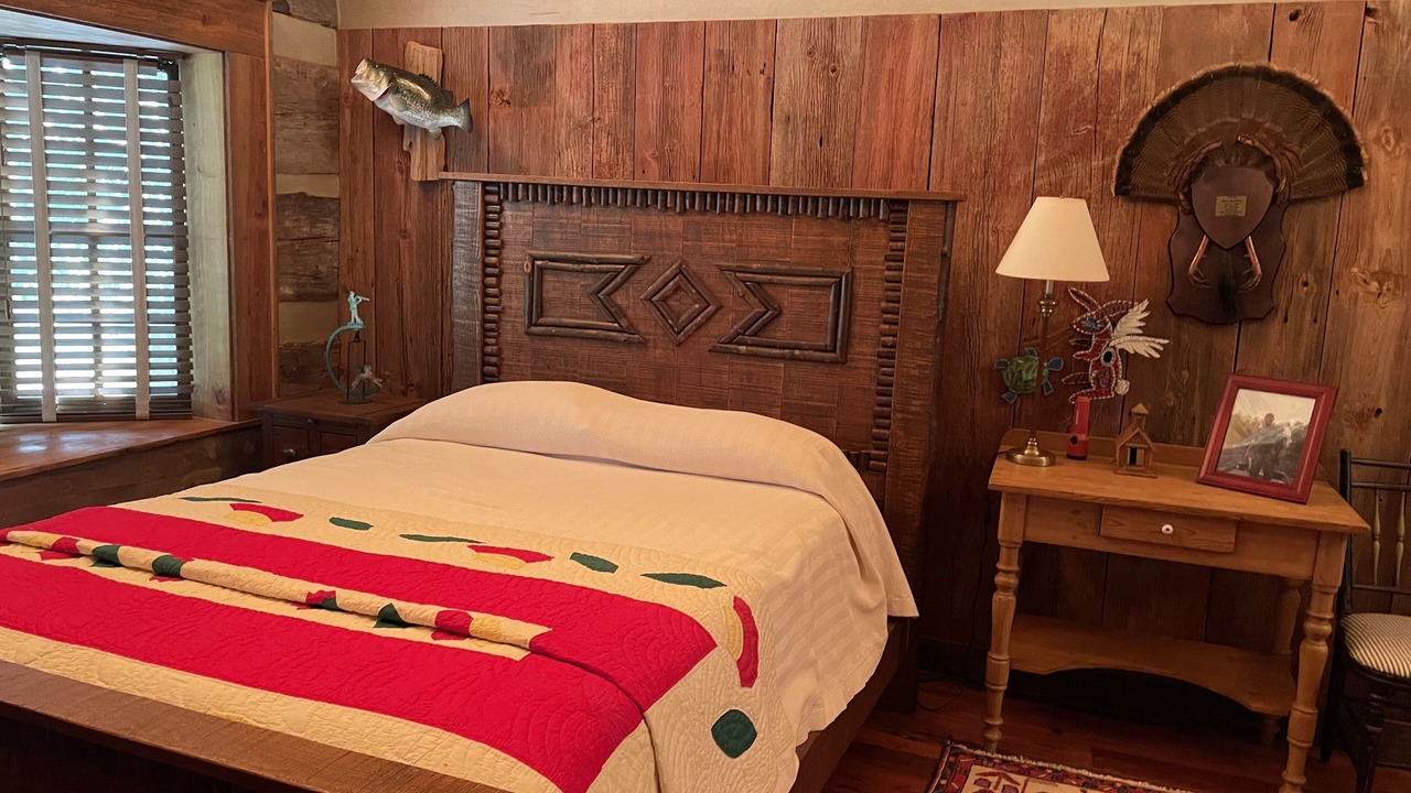 Photo of Bedroom in Empire