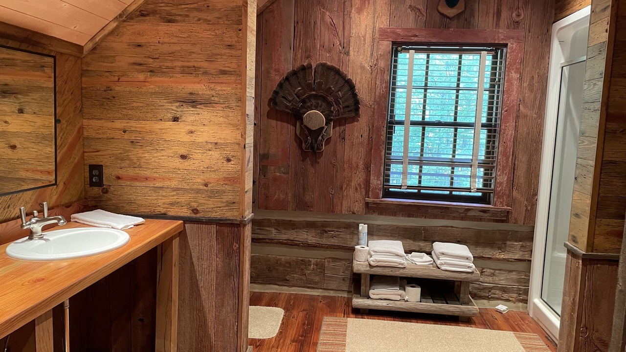 Photo of Bathroom in Empire