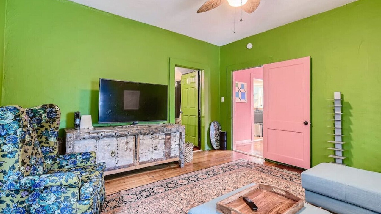 Photo of Livingroom in Cabbagetown