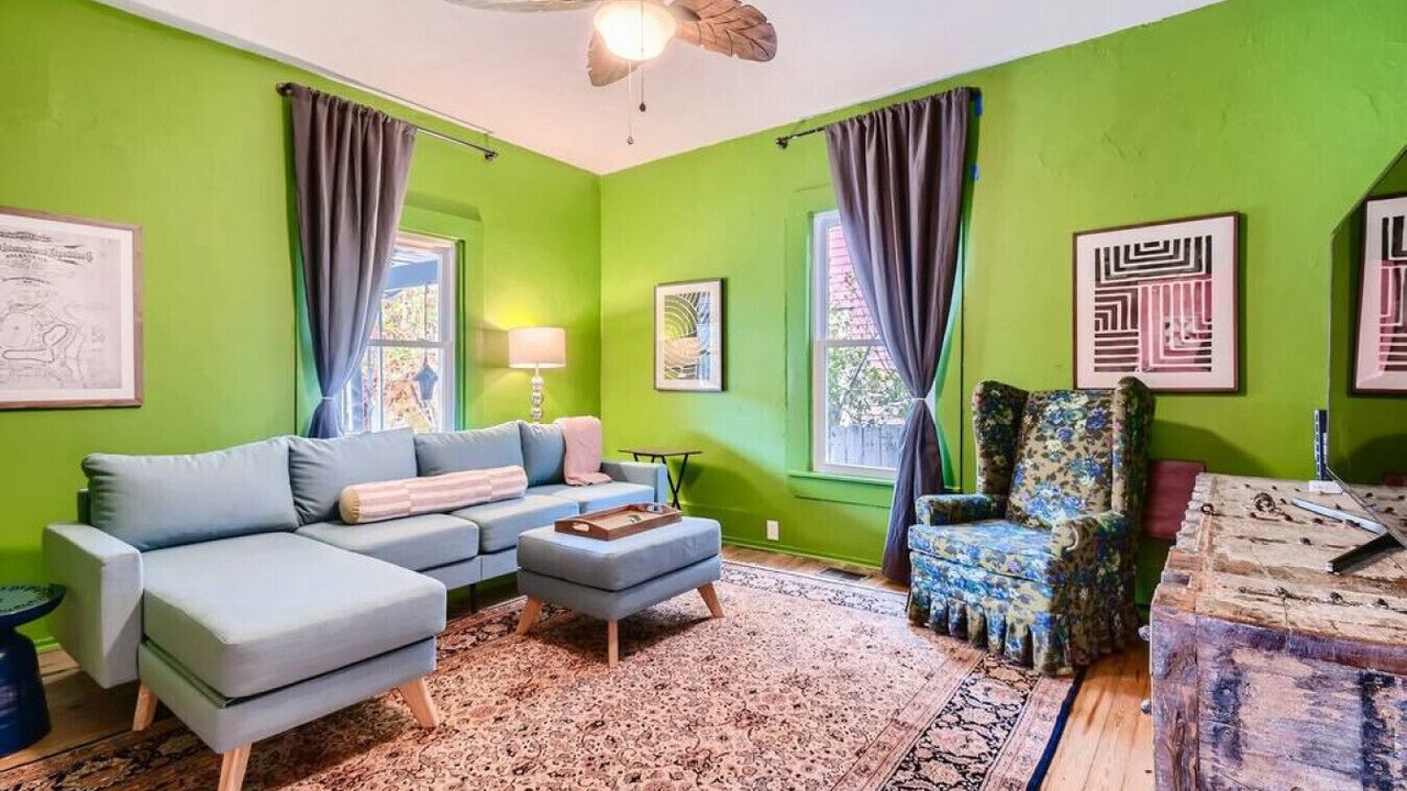 Photo of Livingroom in Cabbagetown