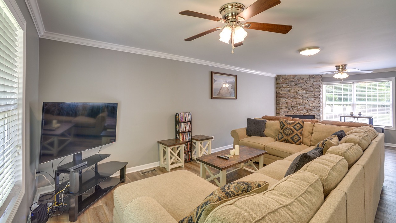 Photo of Bedroom in Groveoak