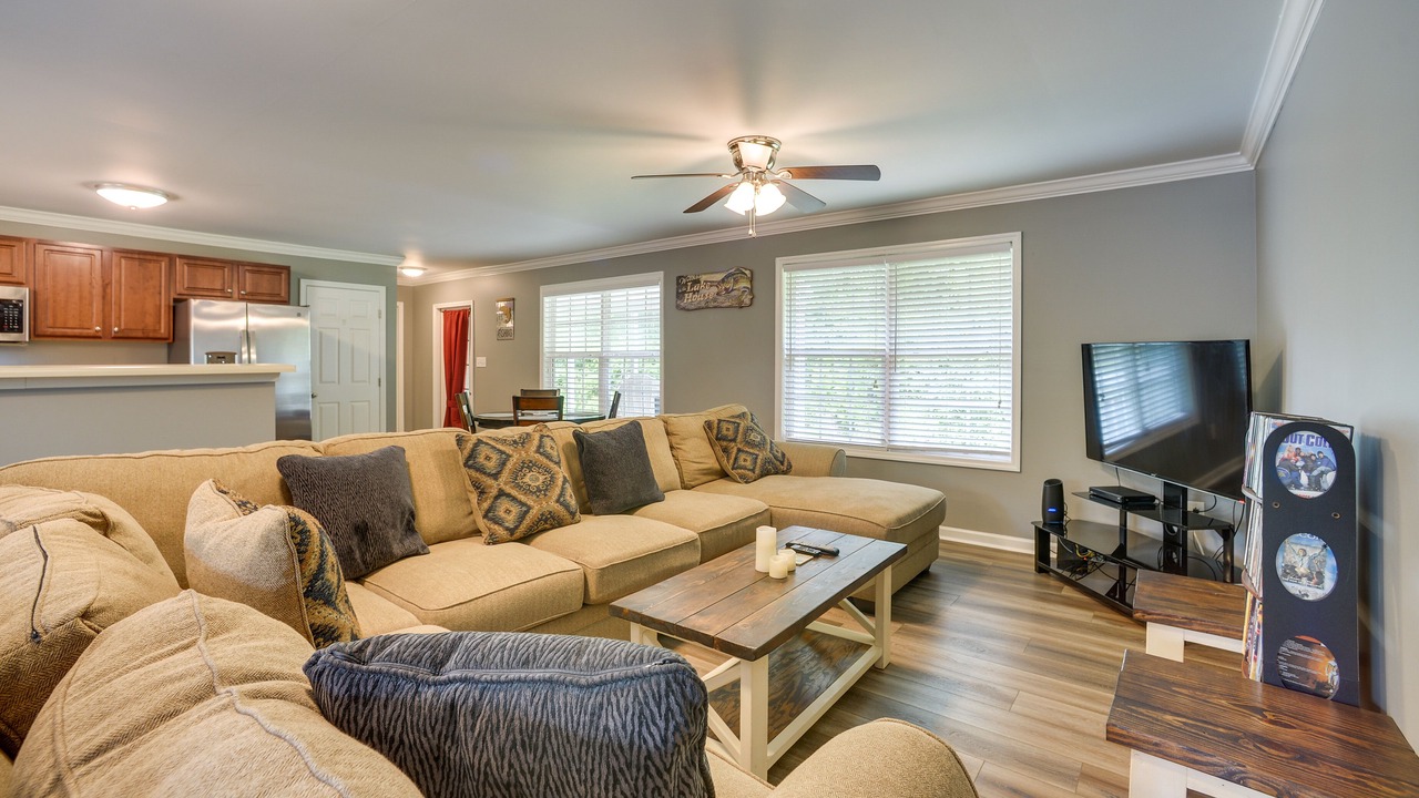 Photo of Livingroom in Groveoak